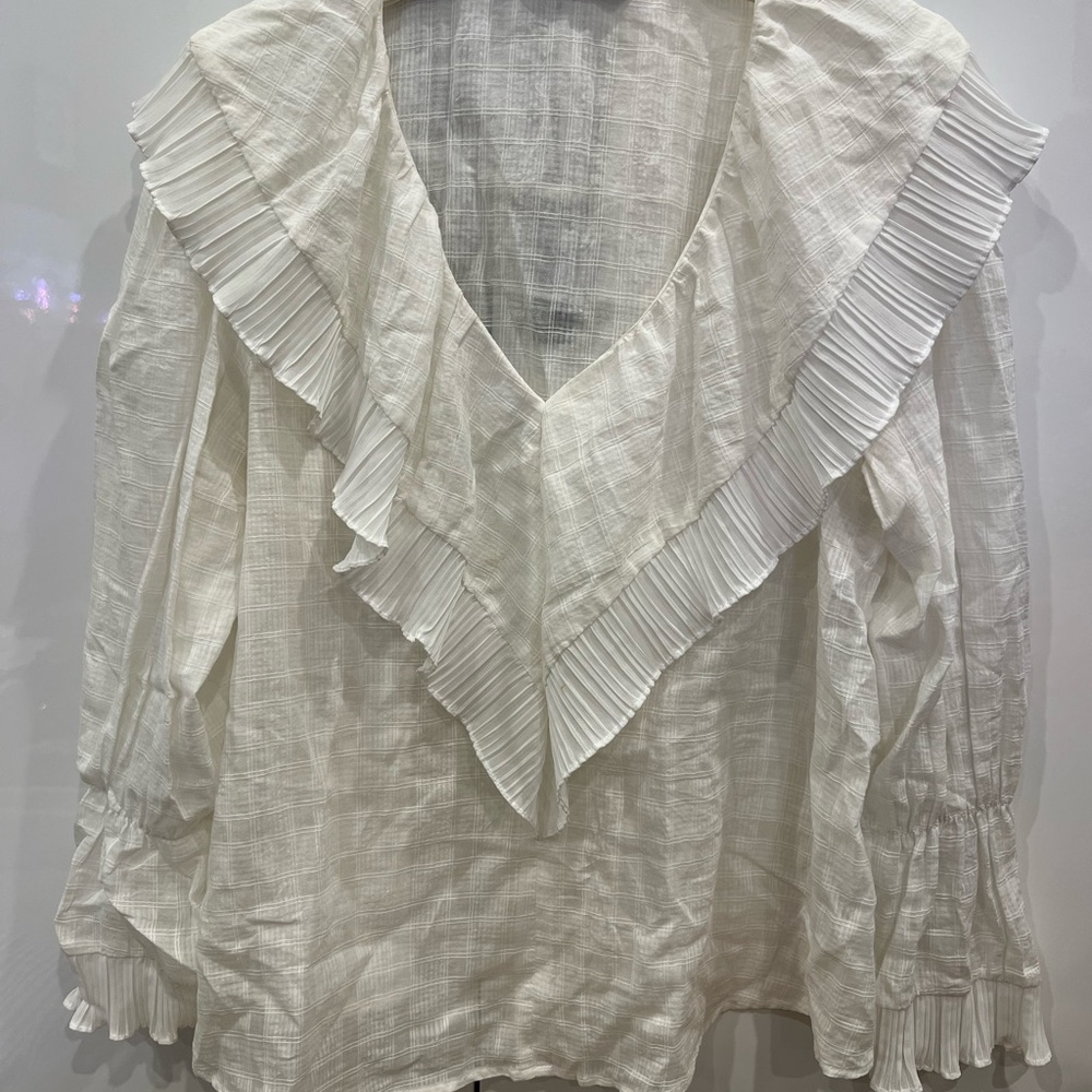 Zara White Ruffled Blouse